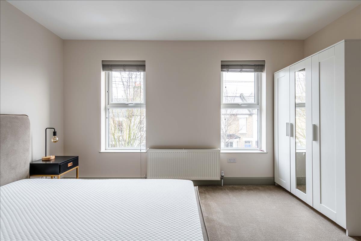 Newly refurbished four double bedroom house with garden on Bushberry Road E9 Homerton
