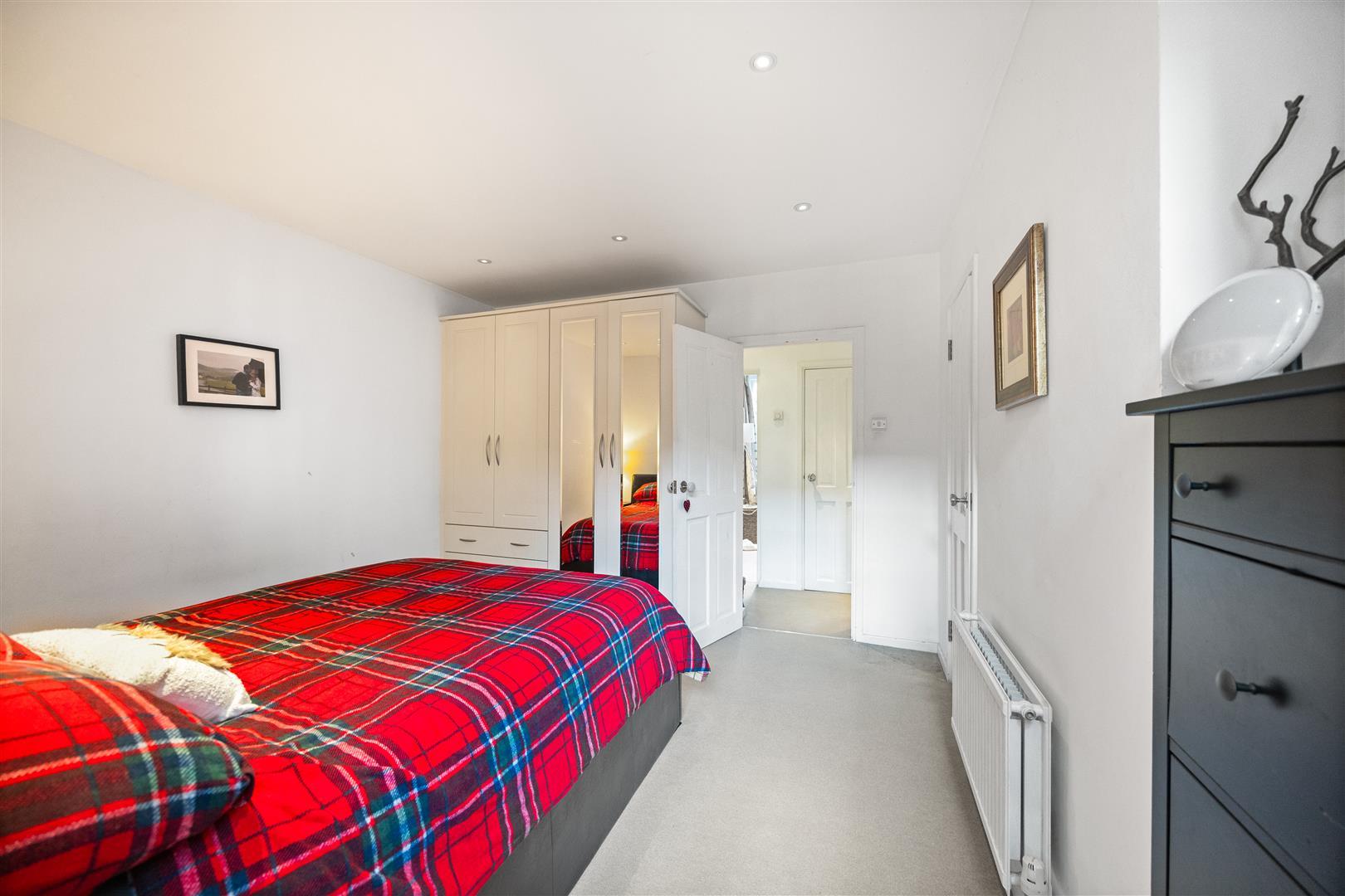 Property Image a6989437-0837-41ae-b040-8c8495541ebf