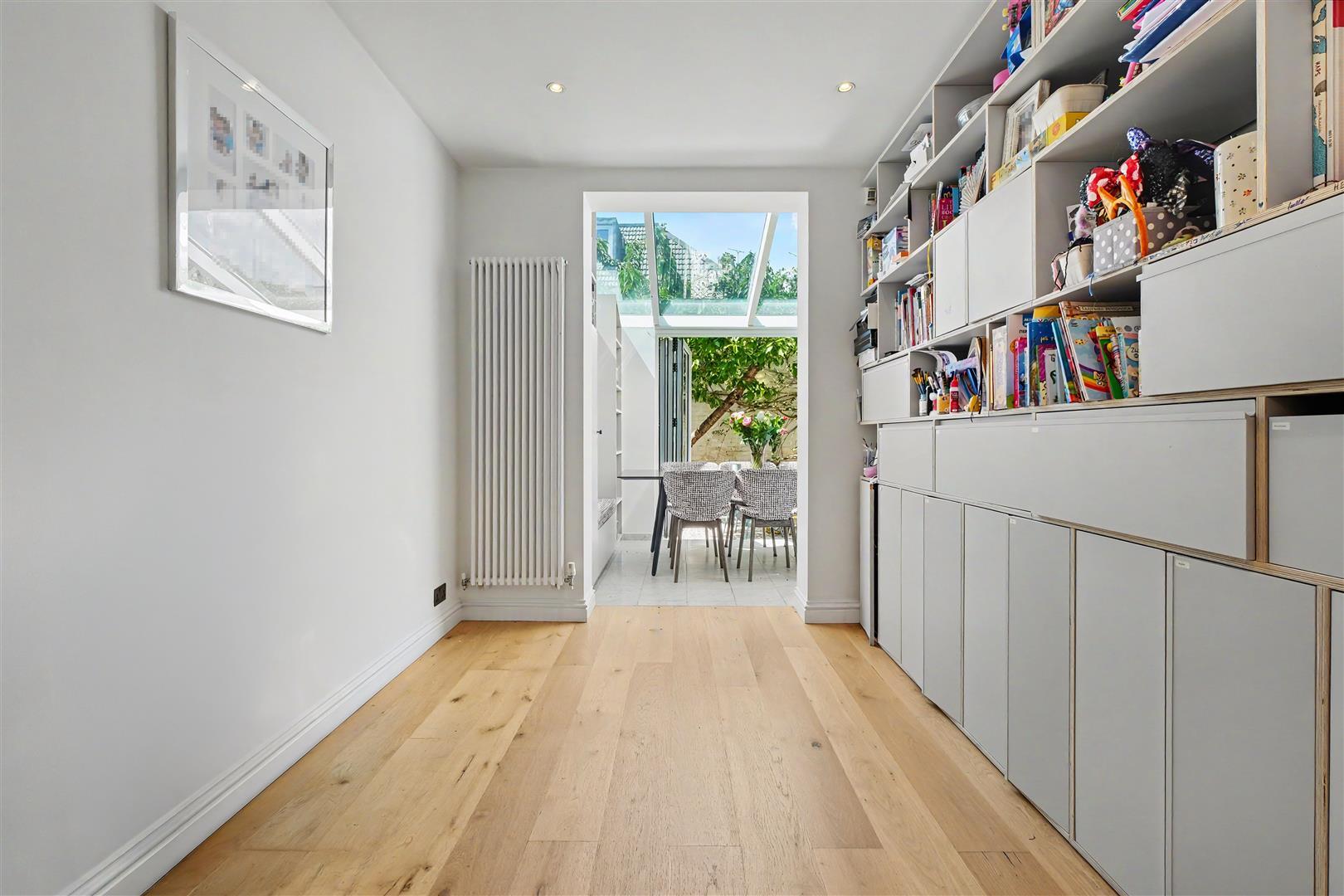 Property Image a69a7a4b-b670-4f76-ab93-455e77dc57af