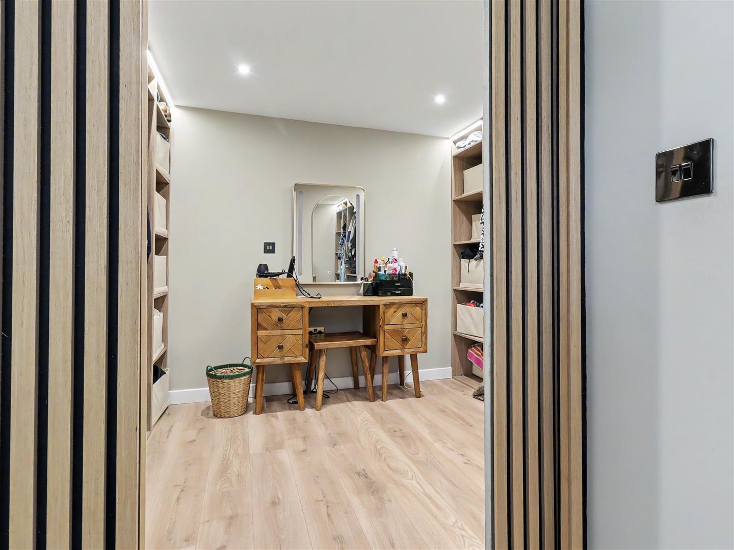 Property Image a6c7f458-d340-4d62-8214-814a14d3bc99
