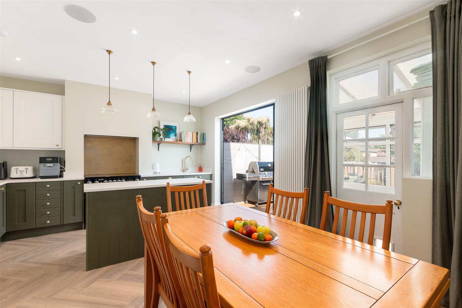Property Image a6e65855-986e-4ab8-8fae-7ac966decd30