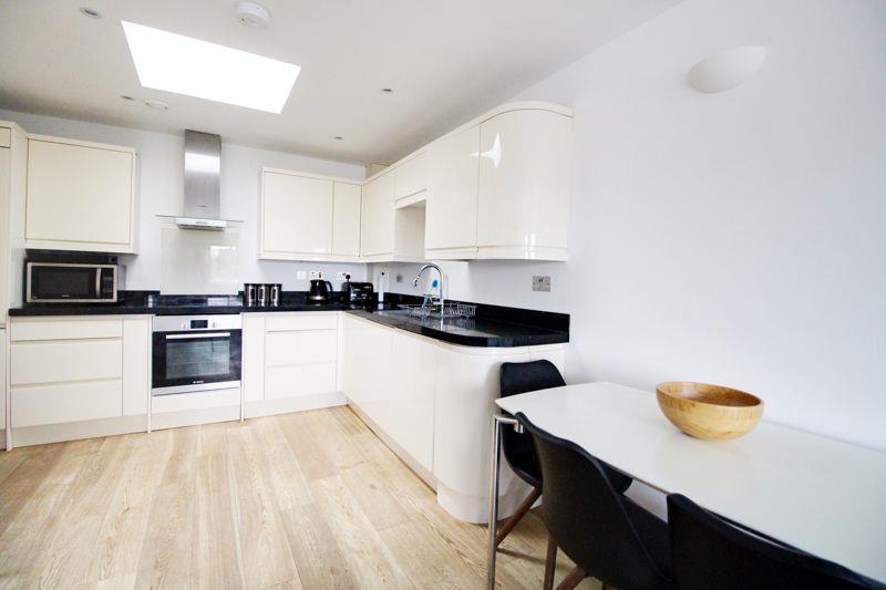 Property Image a703b0ee-9160-4cbb-be8c-e5eedf65983c