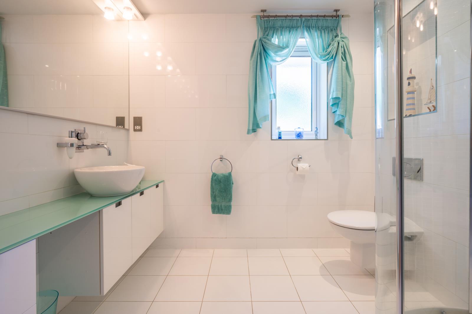 Property Image a70acf99-cd7c-42ec-adc8-164d5bd7d731