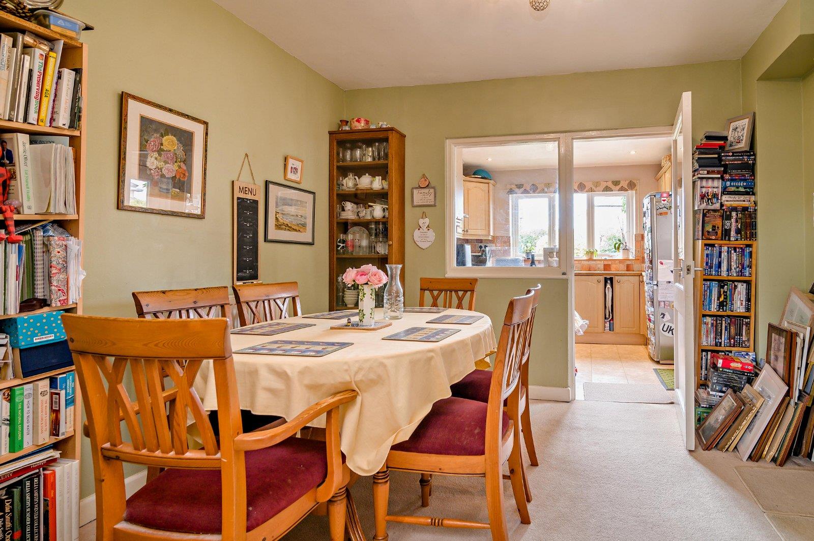Property Image a76dd299-2d42-4552-97f5-bdde8aef8e27