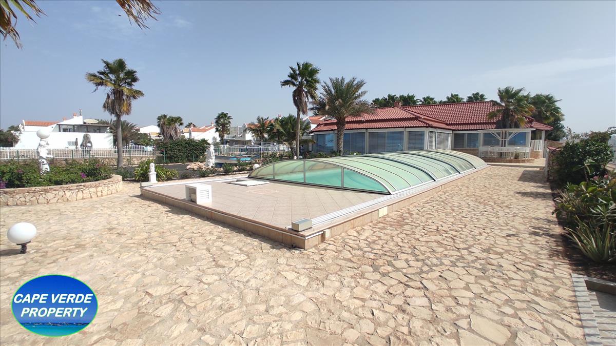 Property Image a7813d28-2392-41b9-974f-9c2a7caac2c7