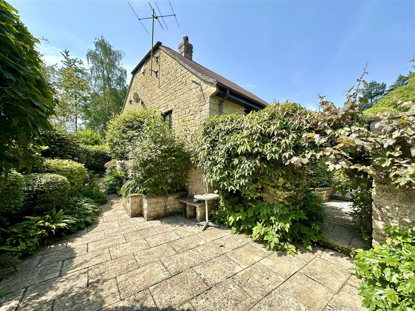 Property Image a78f7053-57da-480f-a9eb-405e5340a6cf