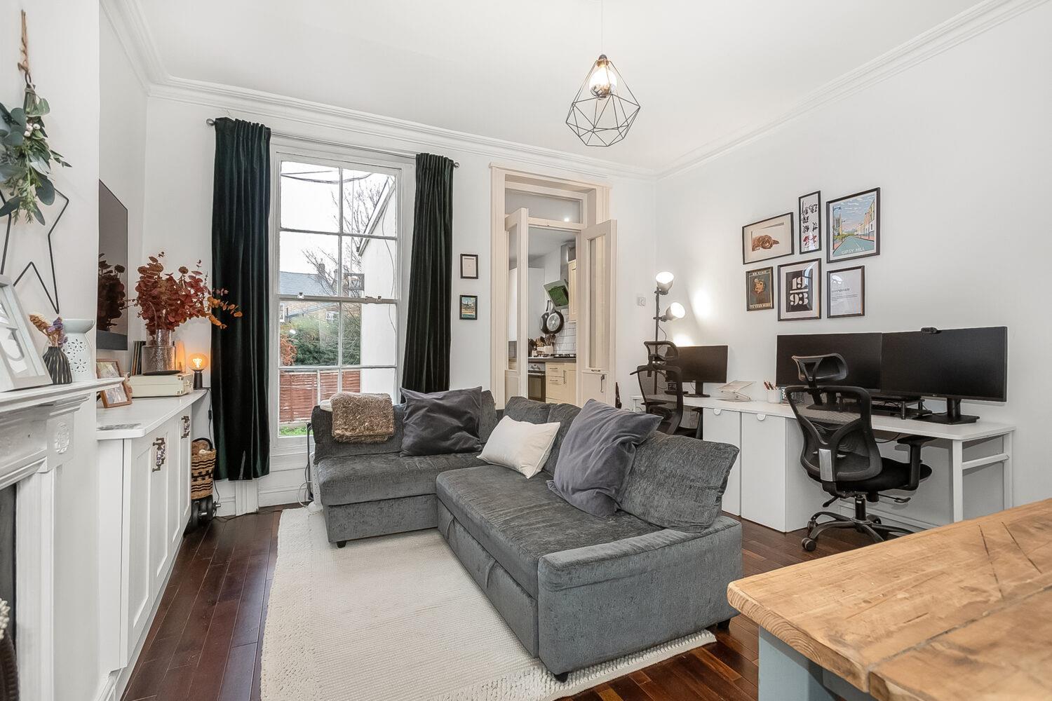 Property Image a7929295-e693-4f8a-828f-e5ef06b94d62