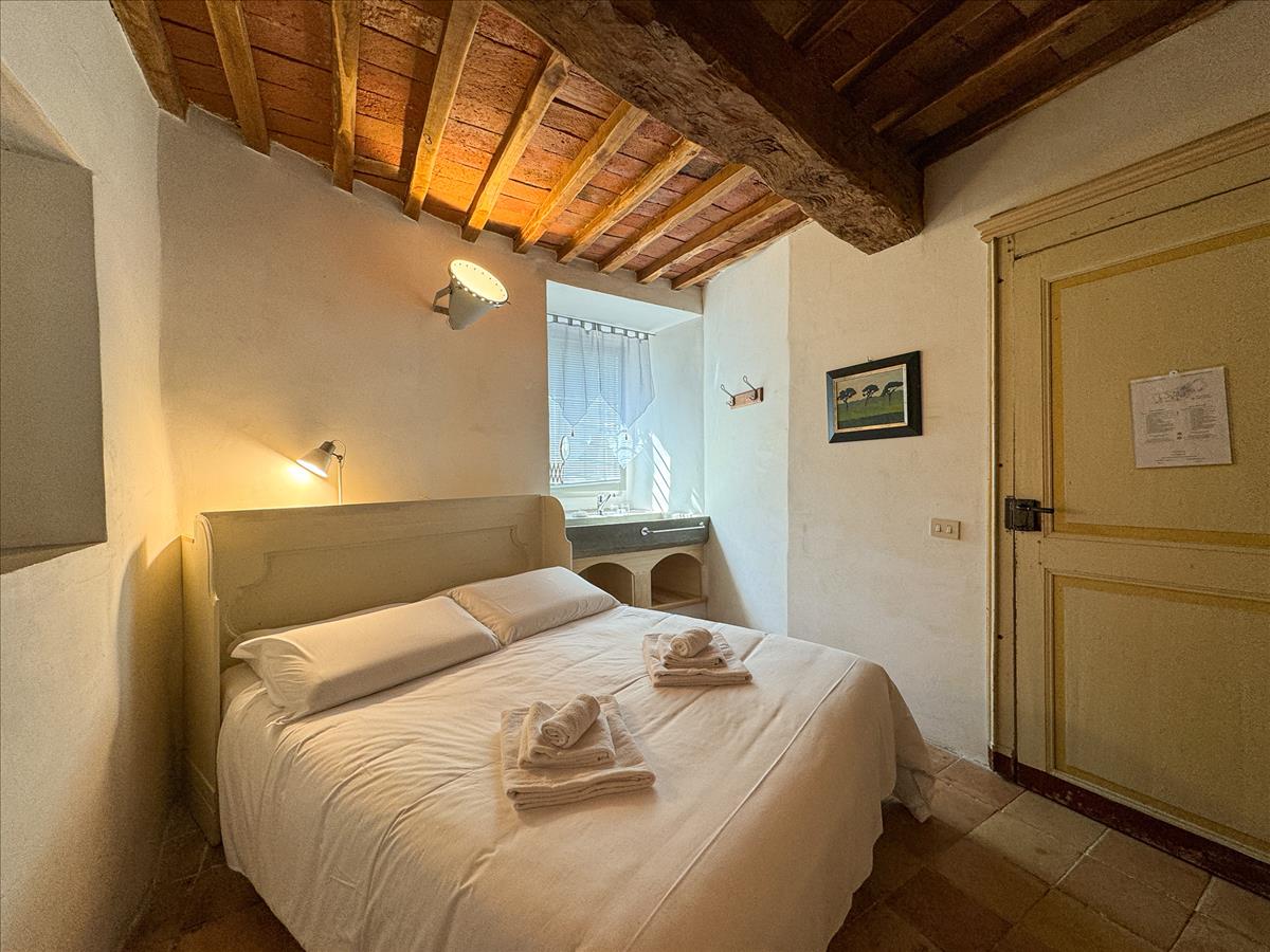 Property Image a792f5eb-a48b-43e1-8810-cb50ad2aa0f5