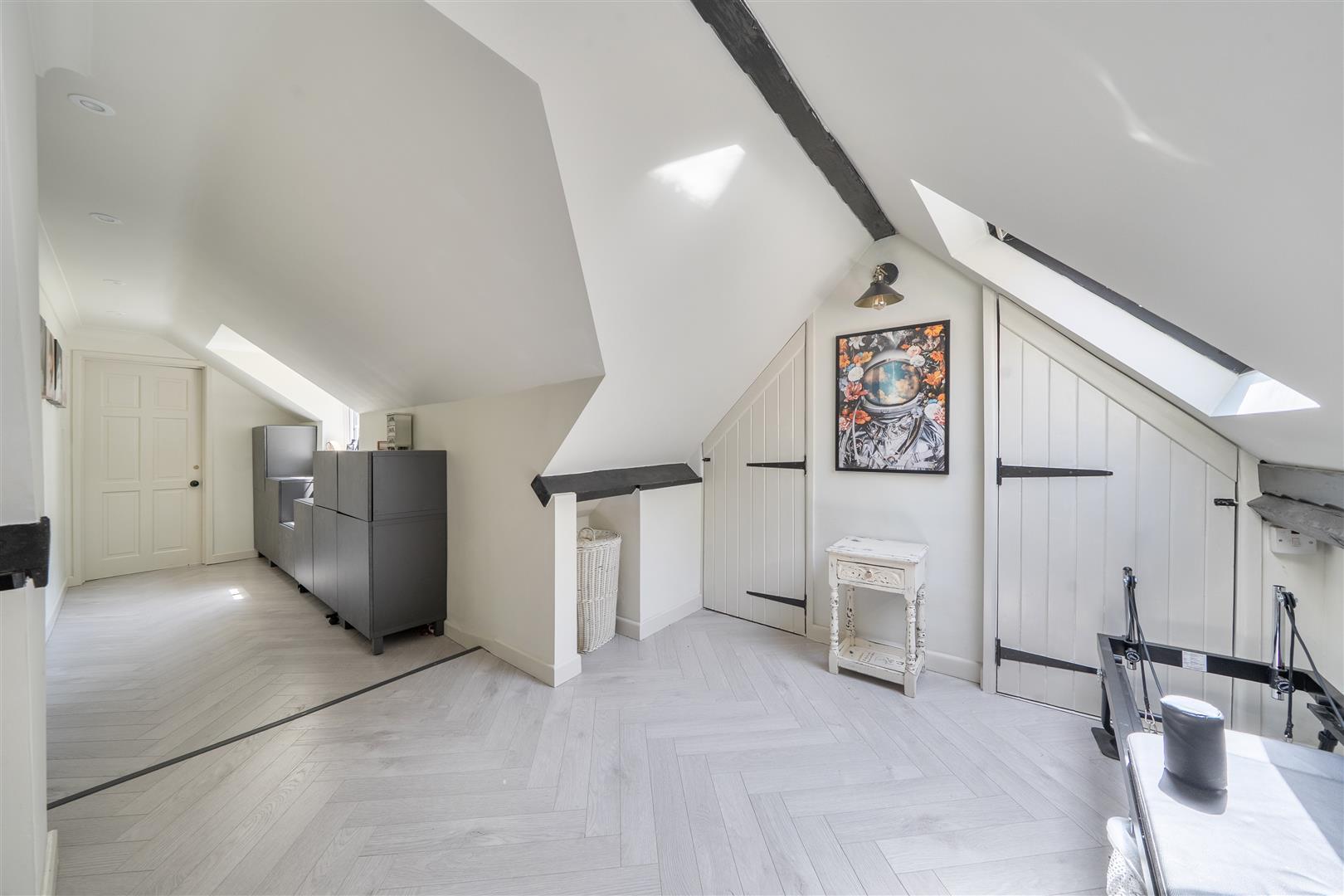 Property Image a7afa18f-e550-4de1-9459-5bcb950d46c2