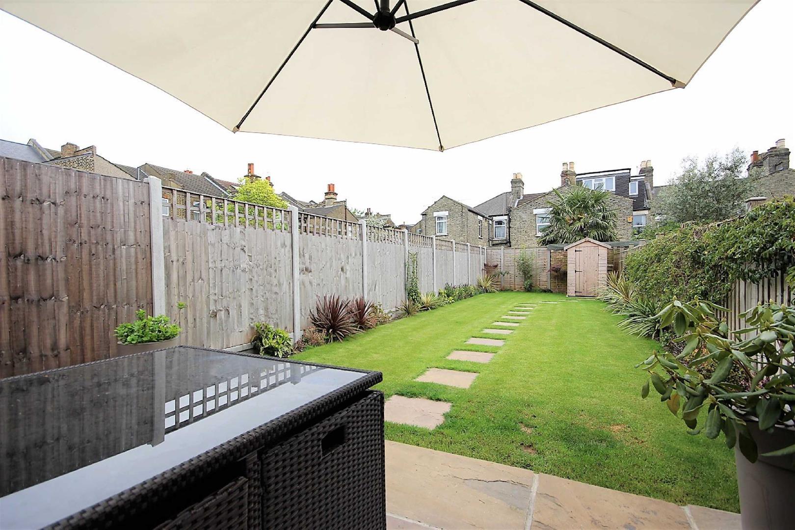 Property Image a7cfda54-92ea-4932-80ec-e931b18fbb01