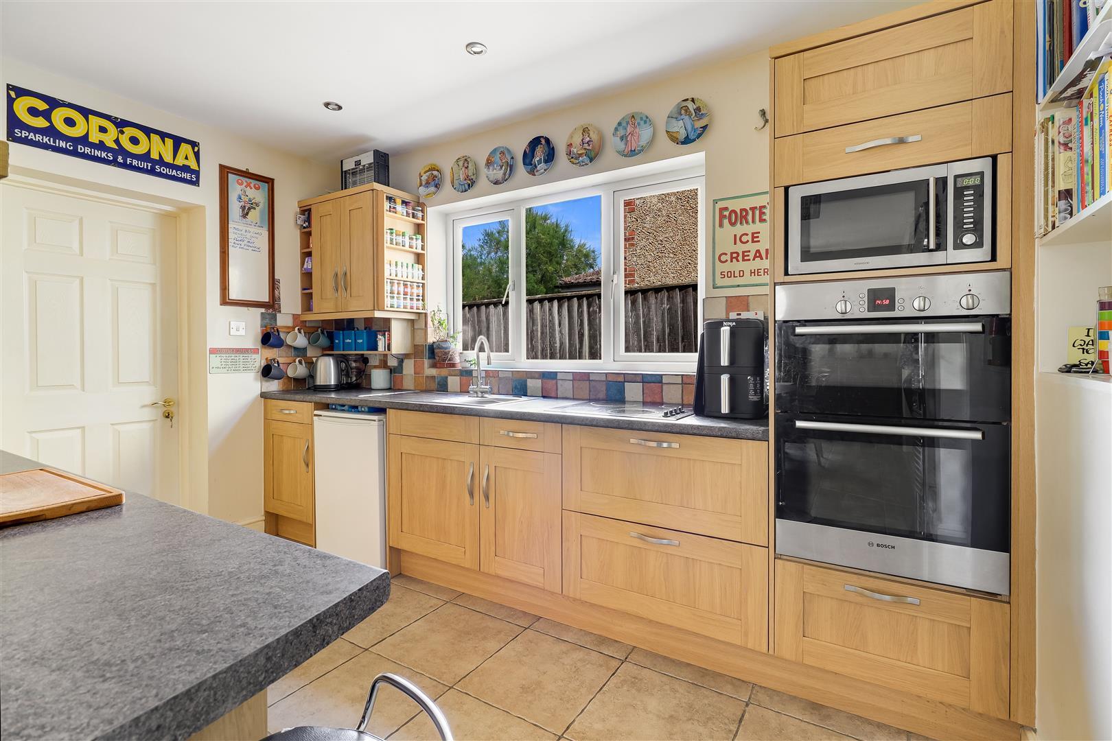 Property Image a7f22578-21b5-45ab-ac36-3192c4376994