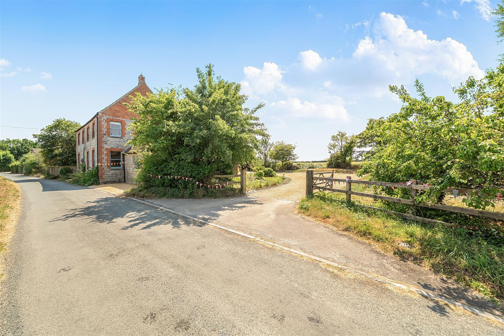 Property Image a81544b1-f8e5-4c1f-a48a-a69feffb3ffb