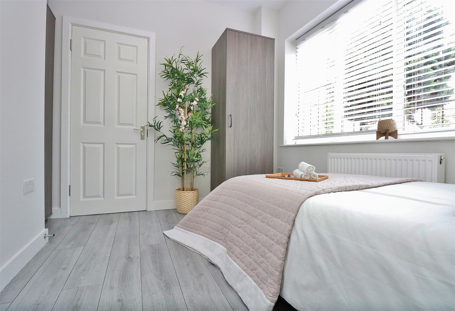 Property Image a8b8774b-f52a-4b90-baea-39d0d098a4ec