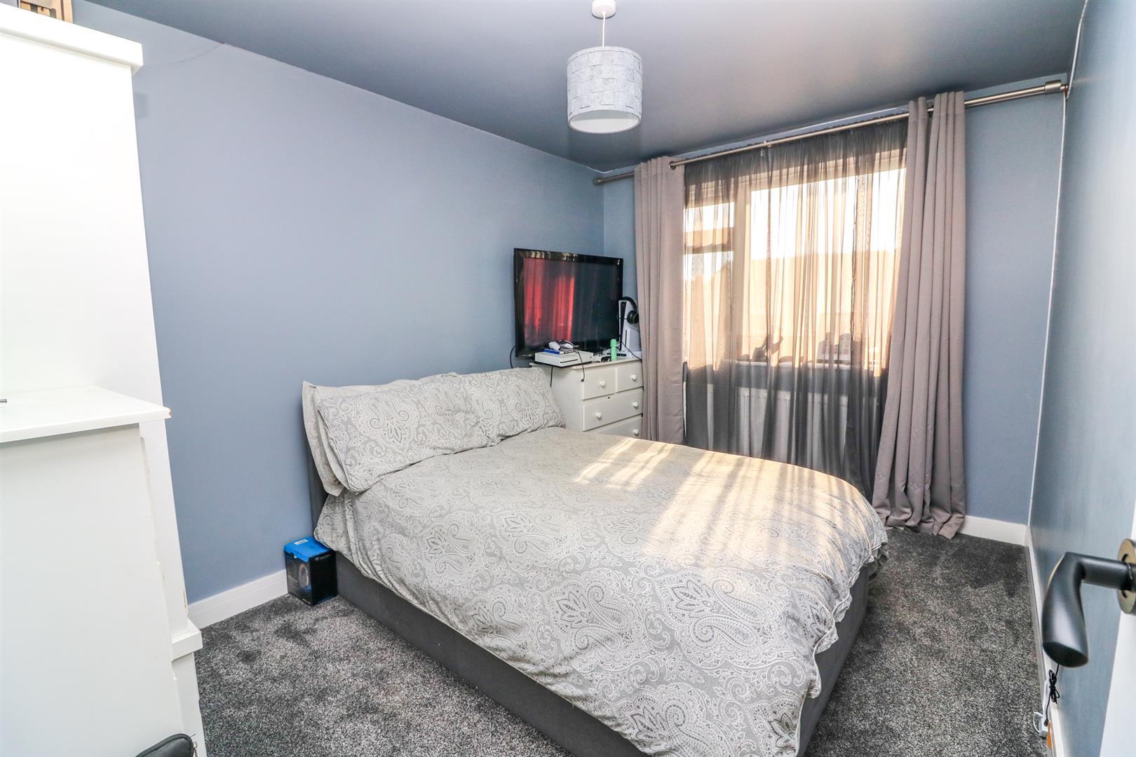 Property Image a8cdfdbd-328e-408f-8fcd-a5f739c222b9