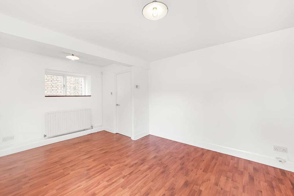 Property Image a8d81ee6-3b3d-40cb-a3c4-6df44dac2421