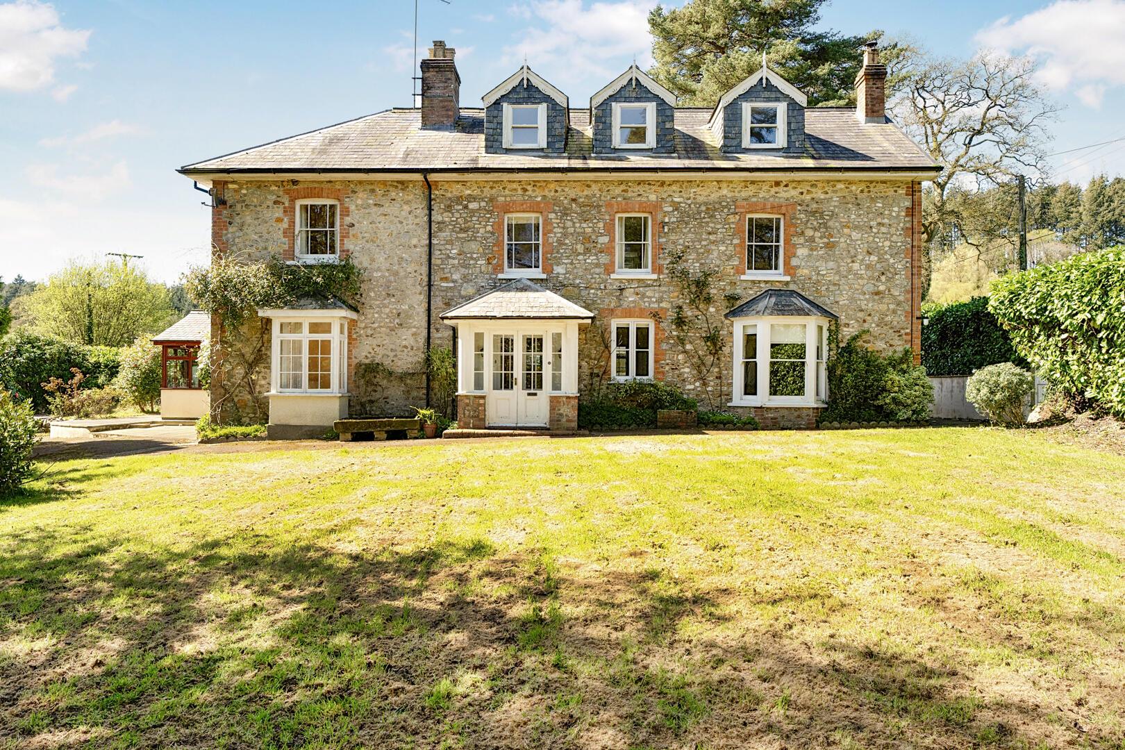 Property Image a8e25ba5-5d36-439e-88cb-a4c7ef926c1f