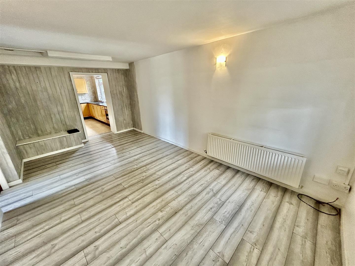Property Image a8ec28cf-edea-4c30-8497-3a2782aadcb2