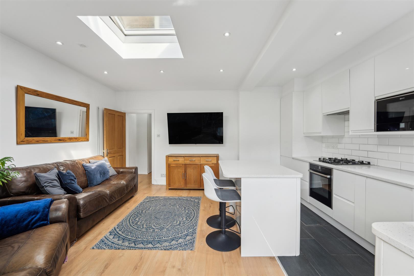 Property Image a9045b01-cfb5-44f4-bb0d-f02481a3e328