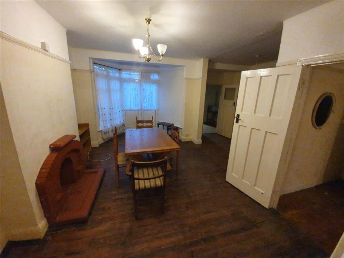 Property Image a9135a40-7352-4ab5-ba26-9adfc966a227