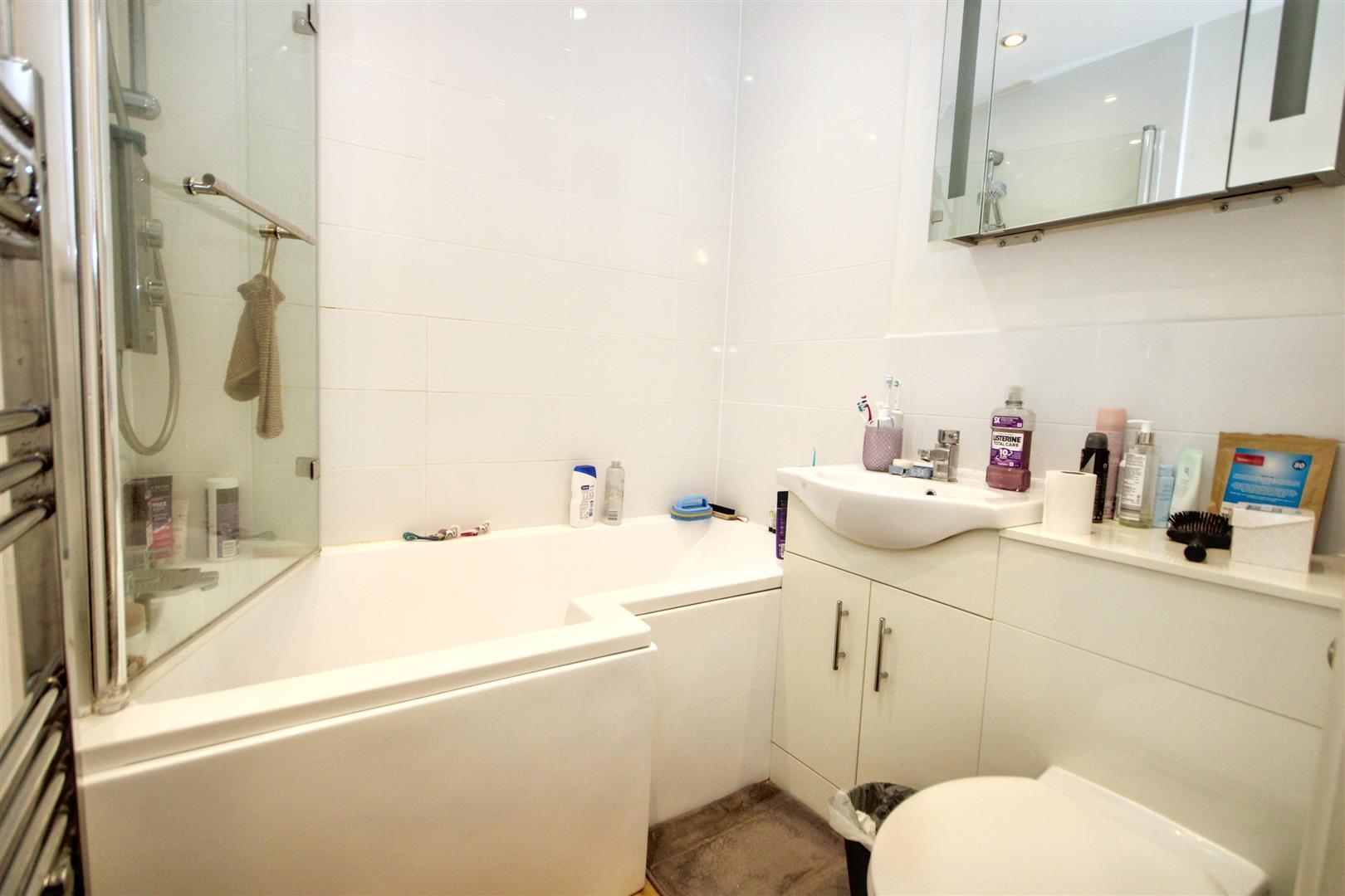 Property Image a941dbcb-e4f9-4619-9045-3cb970ed1754