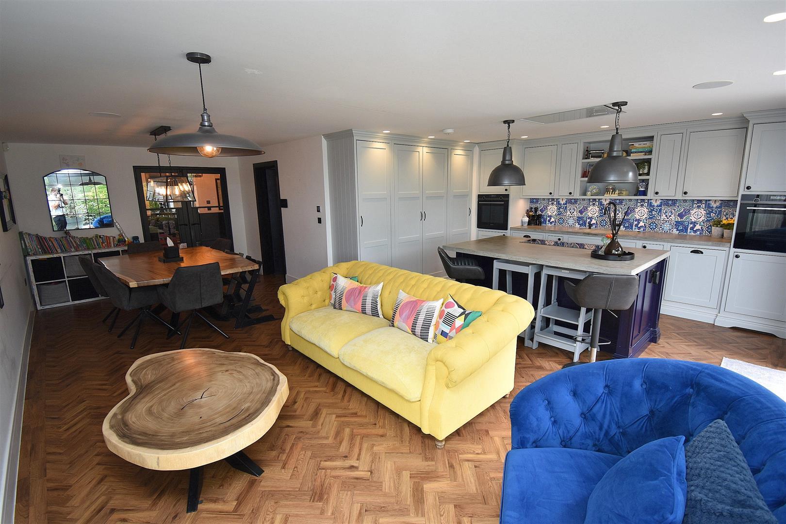 Property Image a942c51c-57d2-433c-8d83-94bc1cfe1945