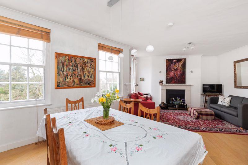 Property Image a95b6df0-c443-4d47-9857-49bd0c19edd5