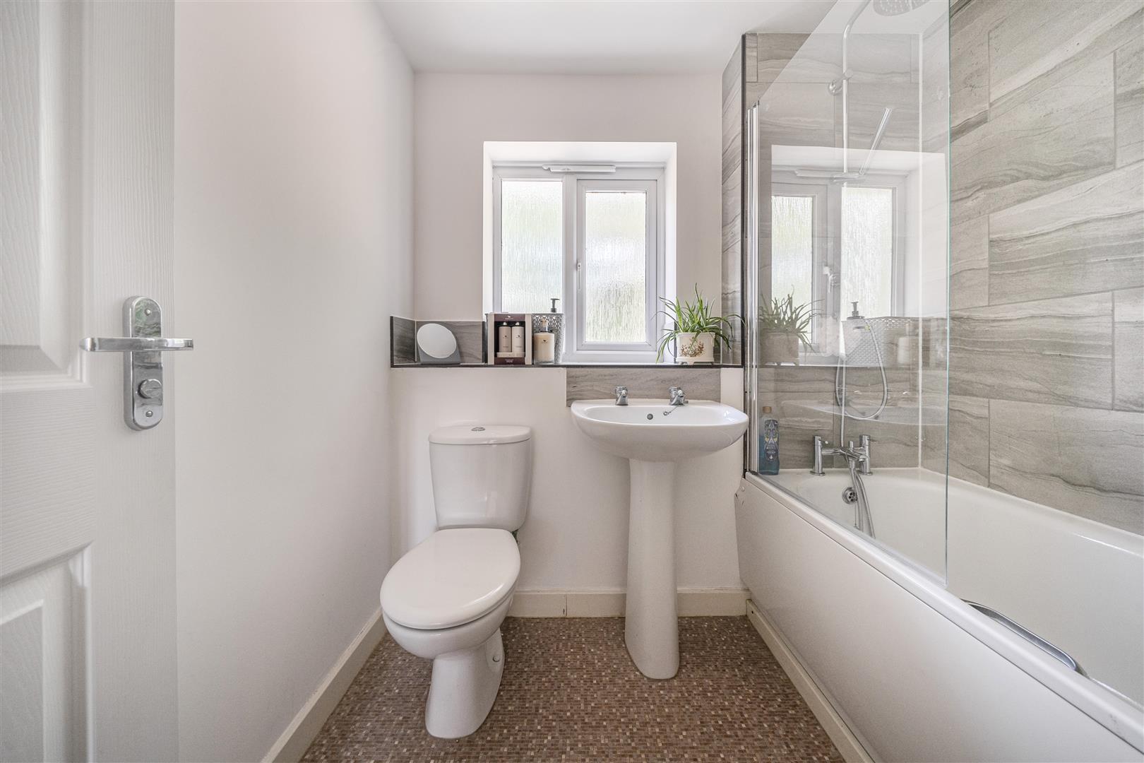 Property Image a9899148-fb0e-48fa-8013-c1bac18b1332
