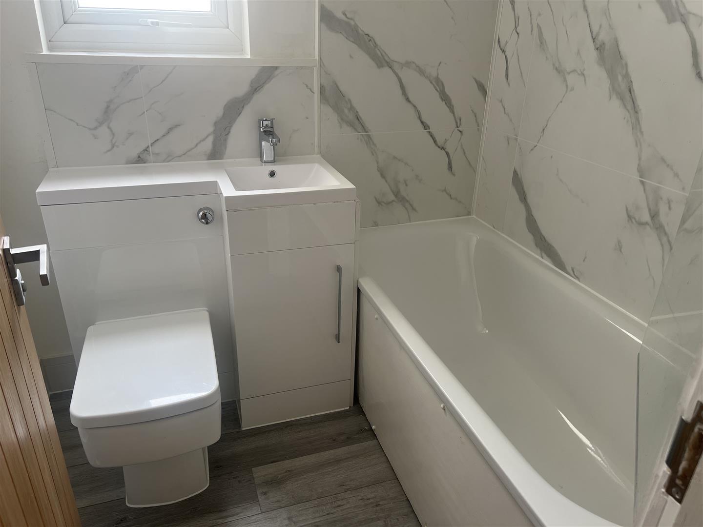 Property Image a989c080-8894-4aaf-b962-8e35dbd26ff8
