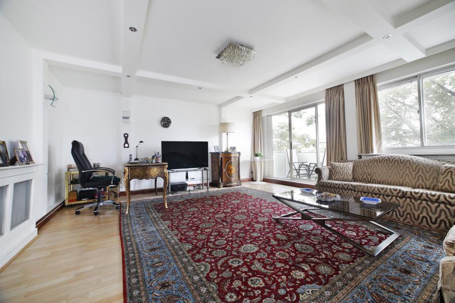Property Image a9a4433b-380a-4516-bb53-d12ba01485d6