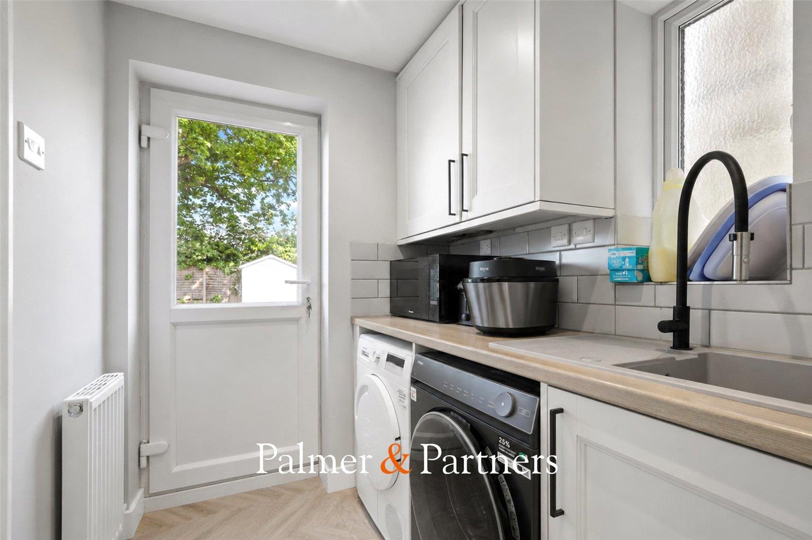 Property Image a9b74372-9732-465f-9003-29be65bc1b88