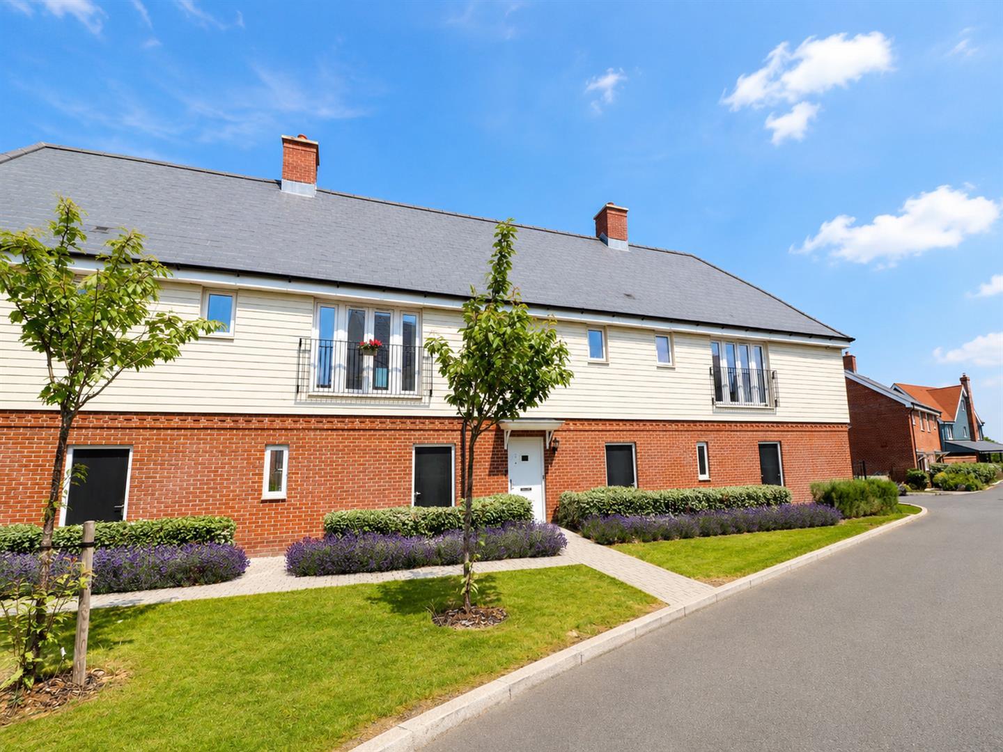 Property Image a9d48d82-1c89-4d84-adad-9bcbb2b49456