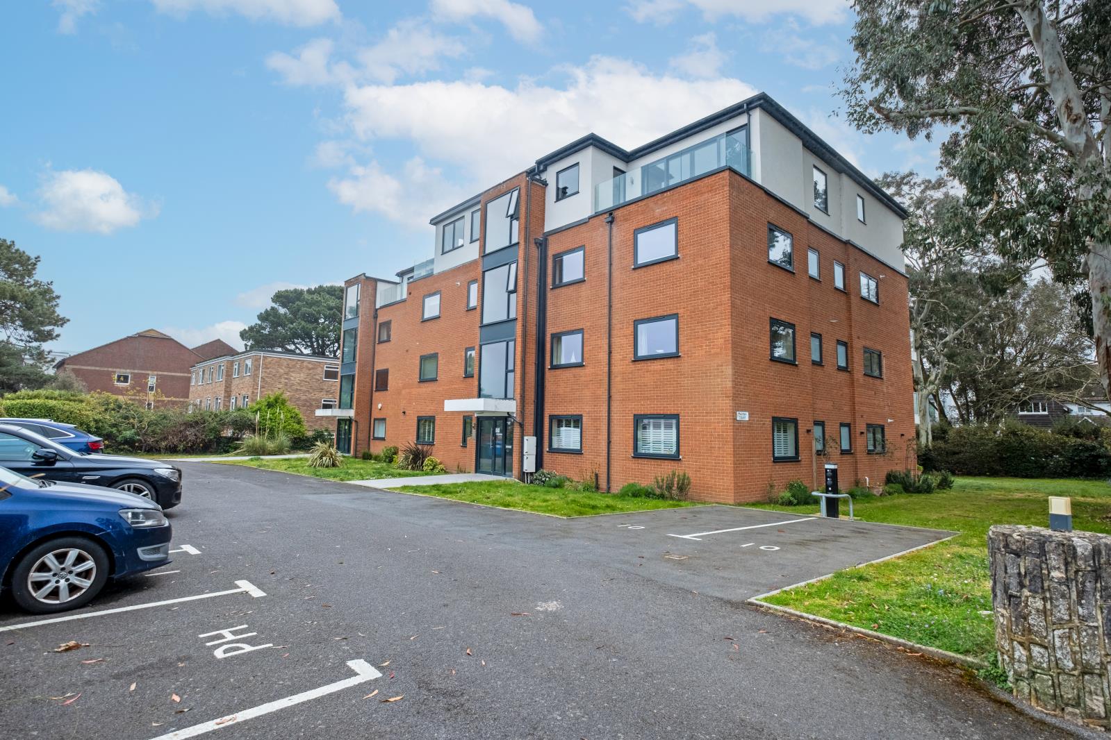 Property Image a9d80fde-b375-494c-83af-b60f40d0cc9f
