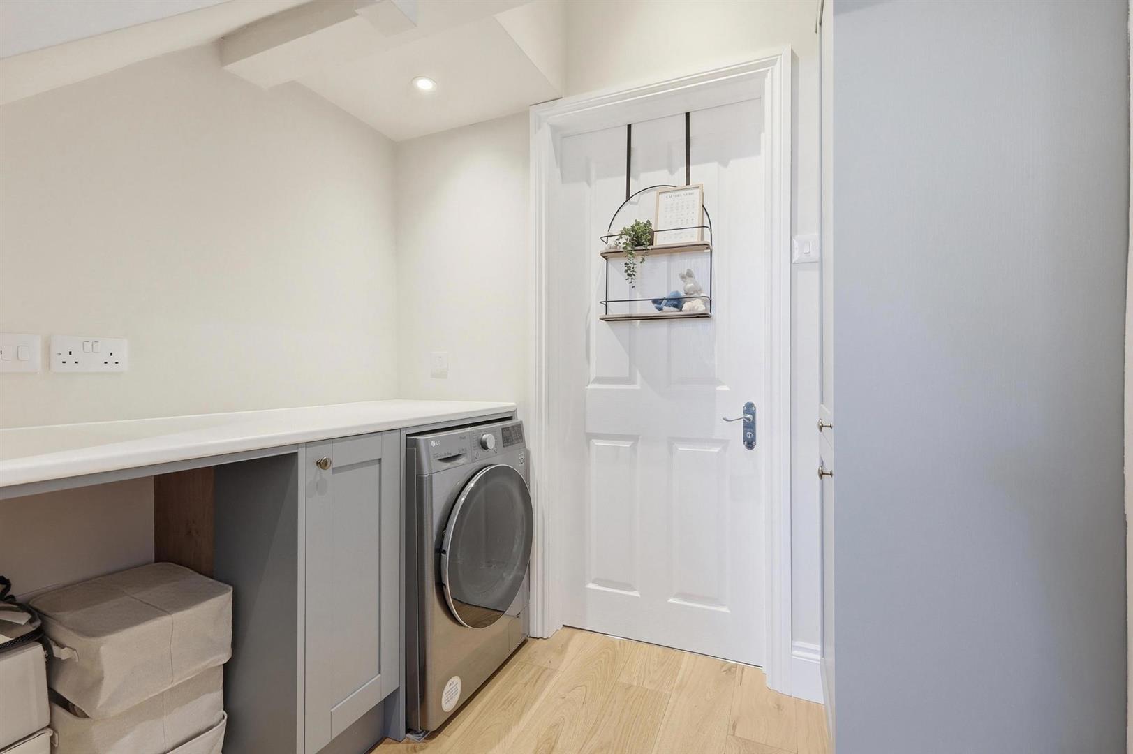 Property Image a9da75cc-cb5f-49d0-8923-d57004b4f0ce