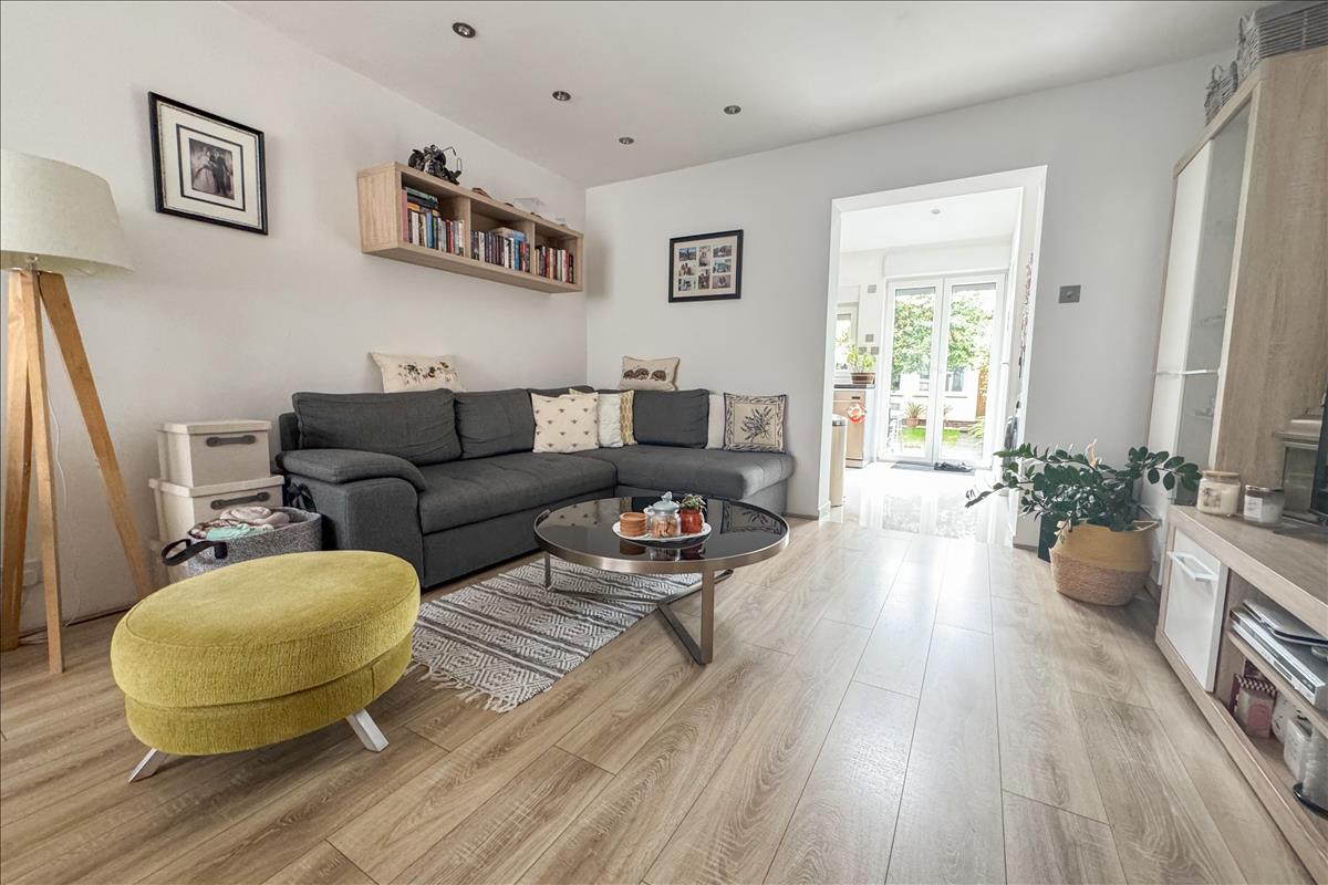 Property Image a9ef2c8b-9294-4ed2-9b4f-4bd8c5707897