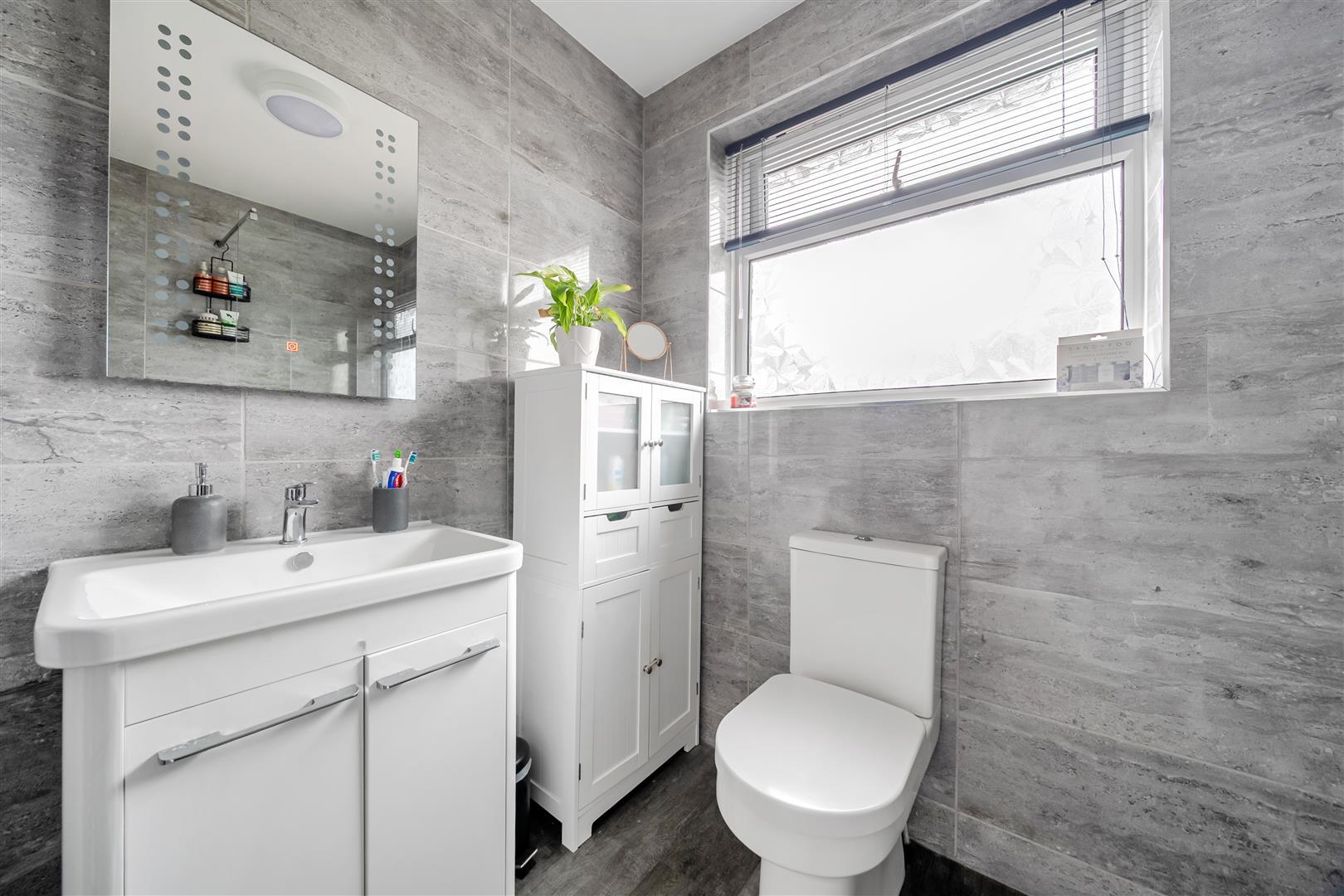 Property Image a9f4f050-0ac9-4609-8120-0def1cdc2780
