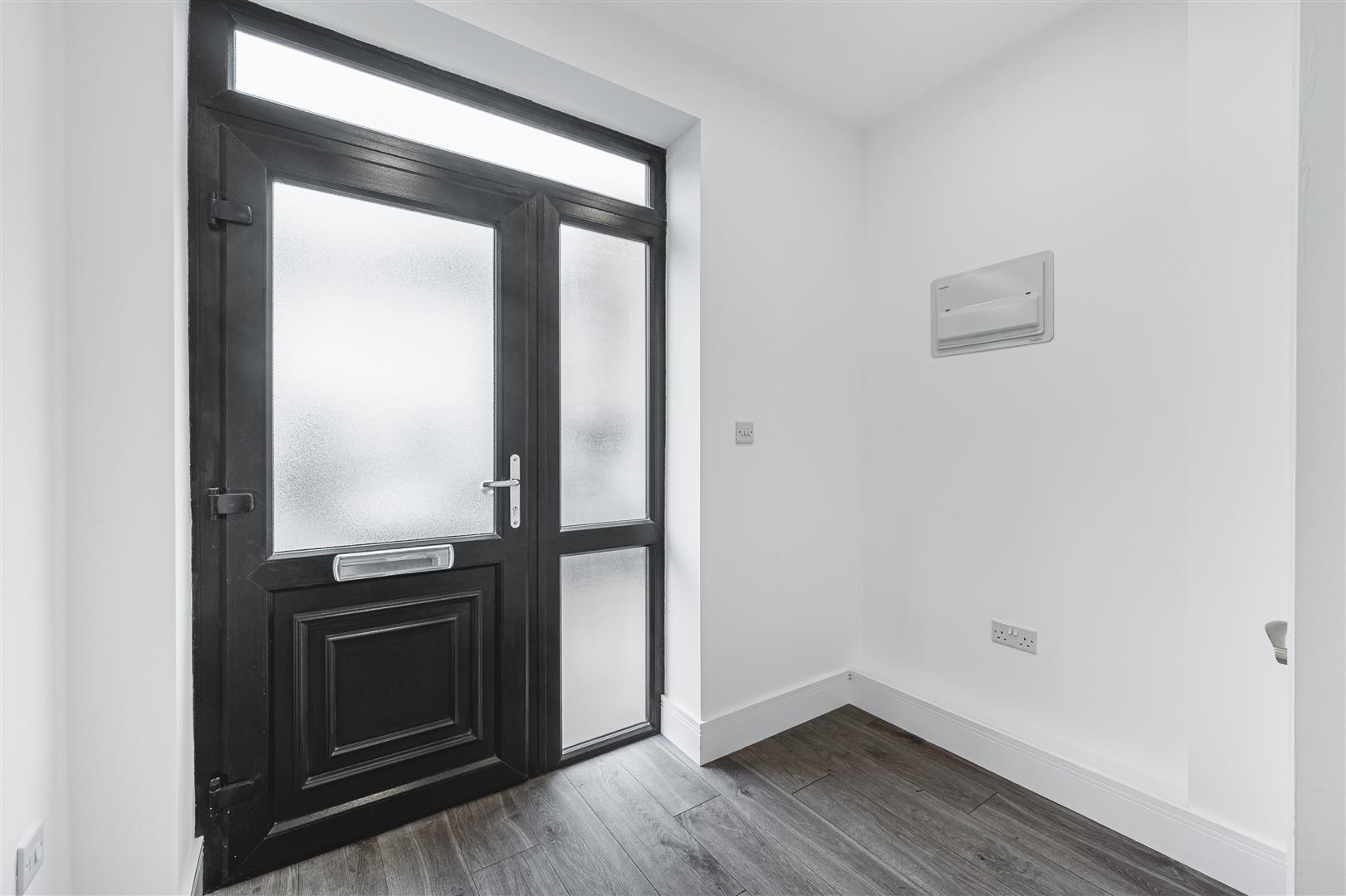 Property Image a9f61e15-9122-43cf-9d4b-c0523a10f84d