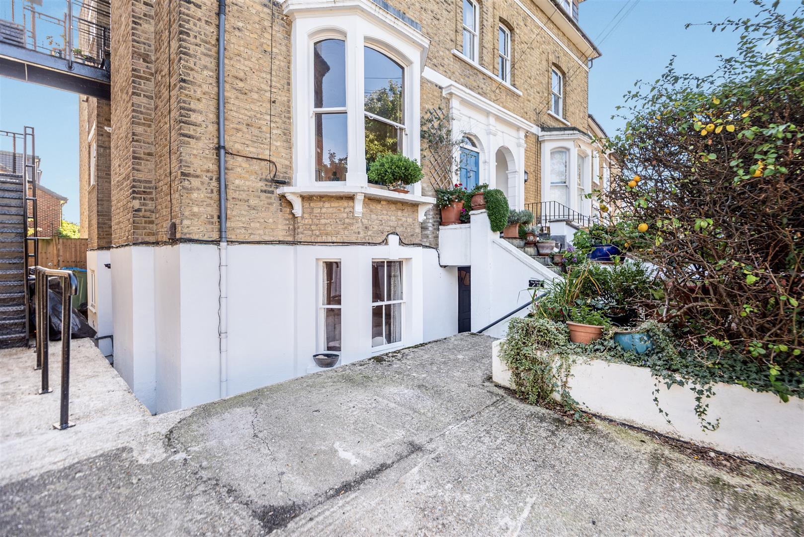 Property Image aa039024-3e10-44f6-a384-611fa8be020a