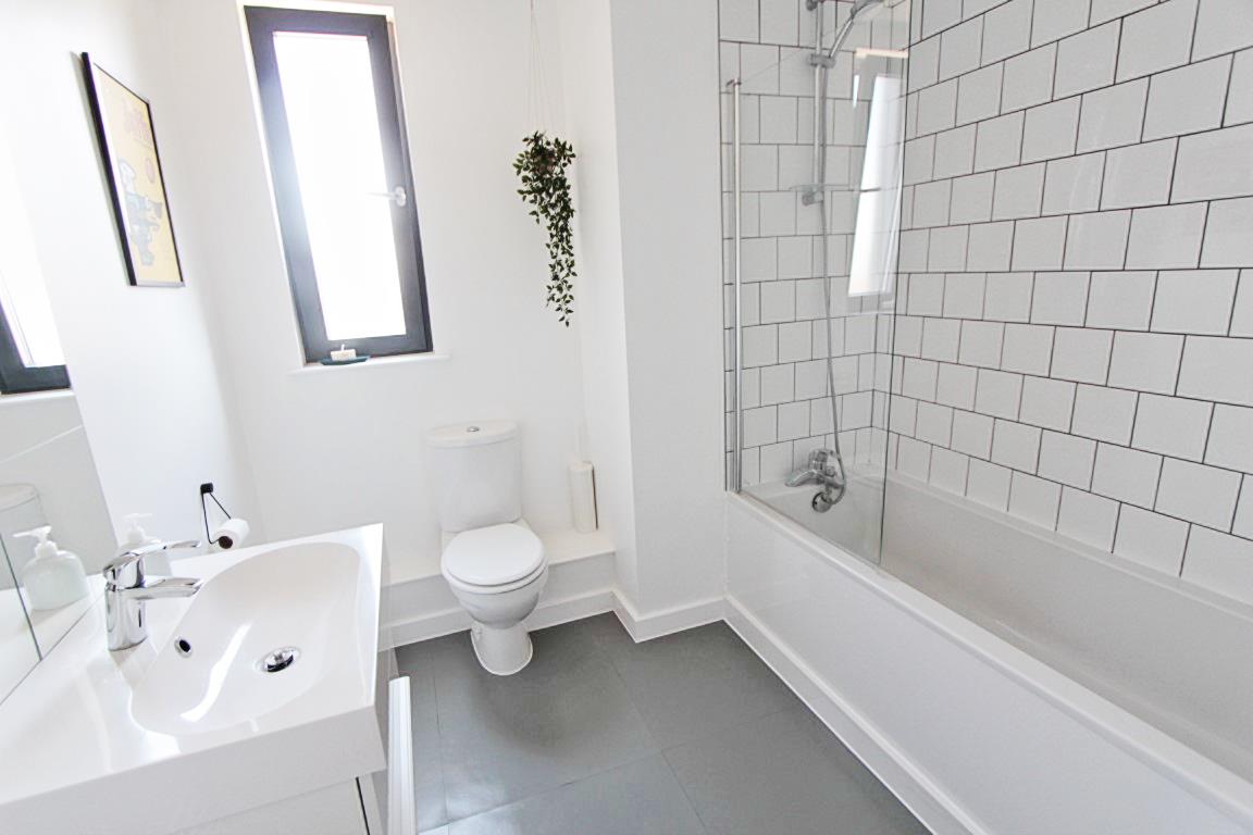 Property Image aa1a98d2-8f77-43b5-aca7-9f95ec53a1eb