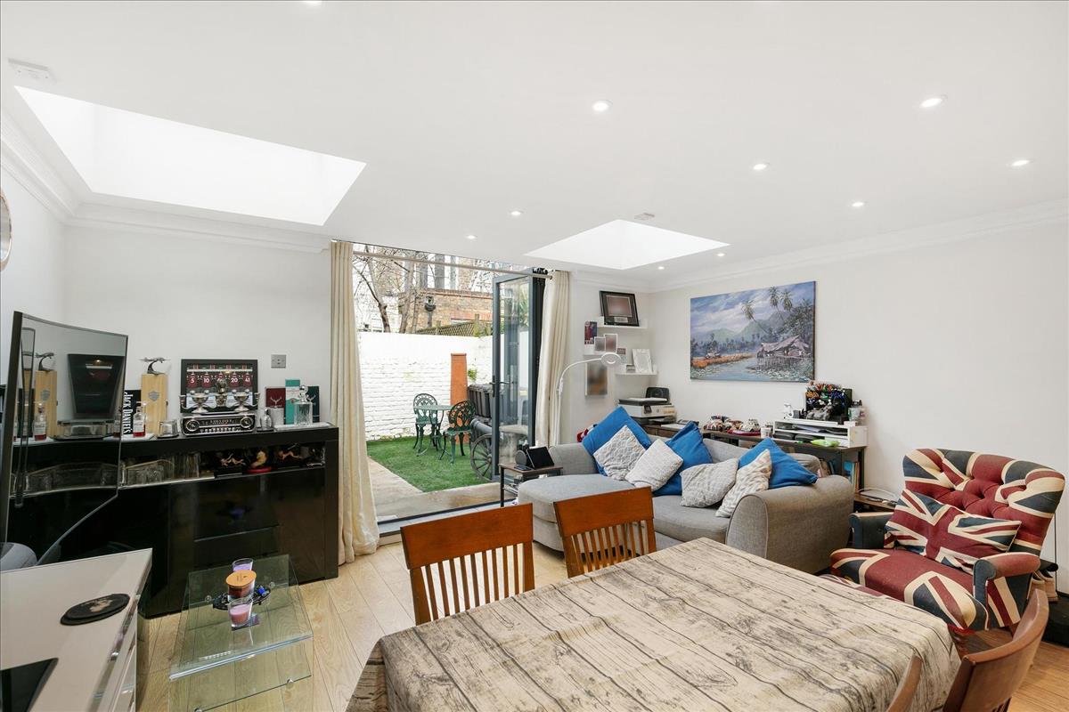 Property Image aa26f761-1836-41e7-9f58-ed84b7ca8440