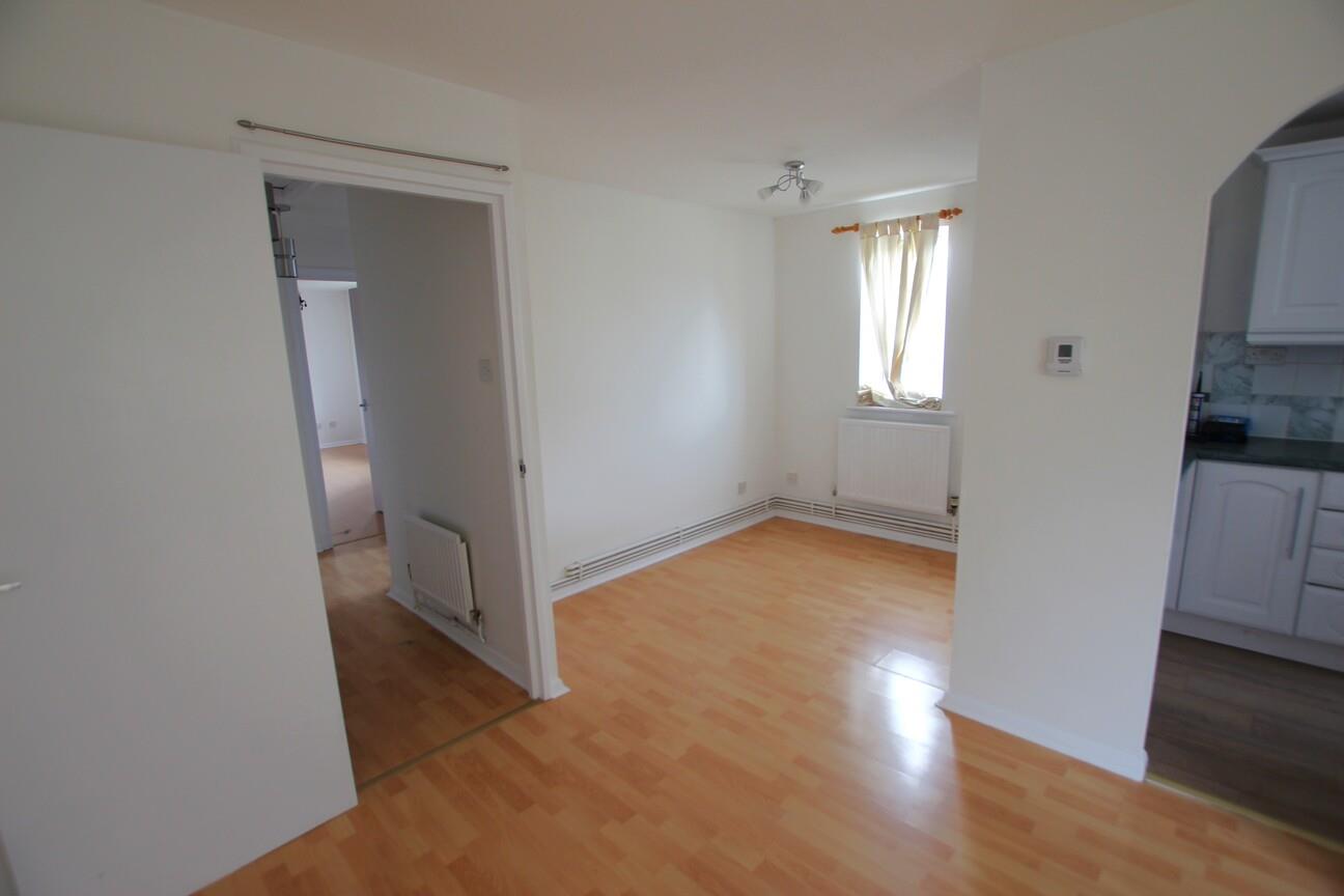 Property Image aa389772-e127-42d7-a322-c85a8694e3e6