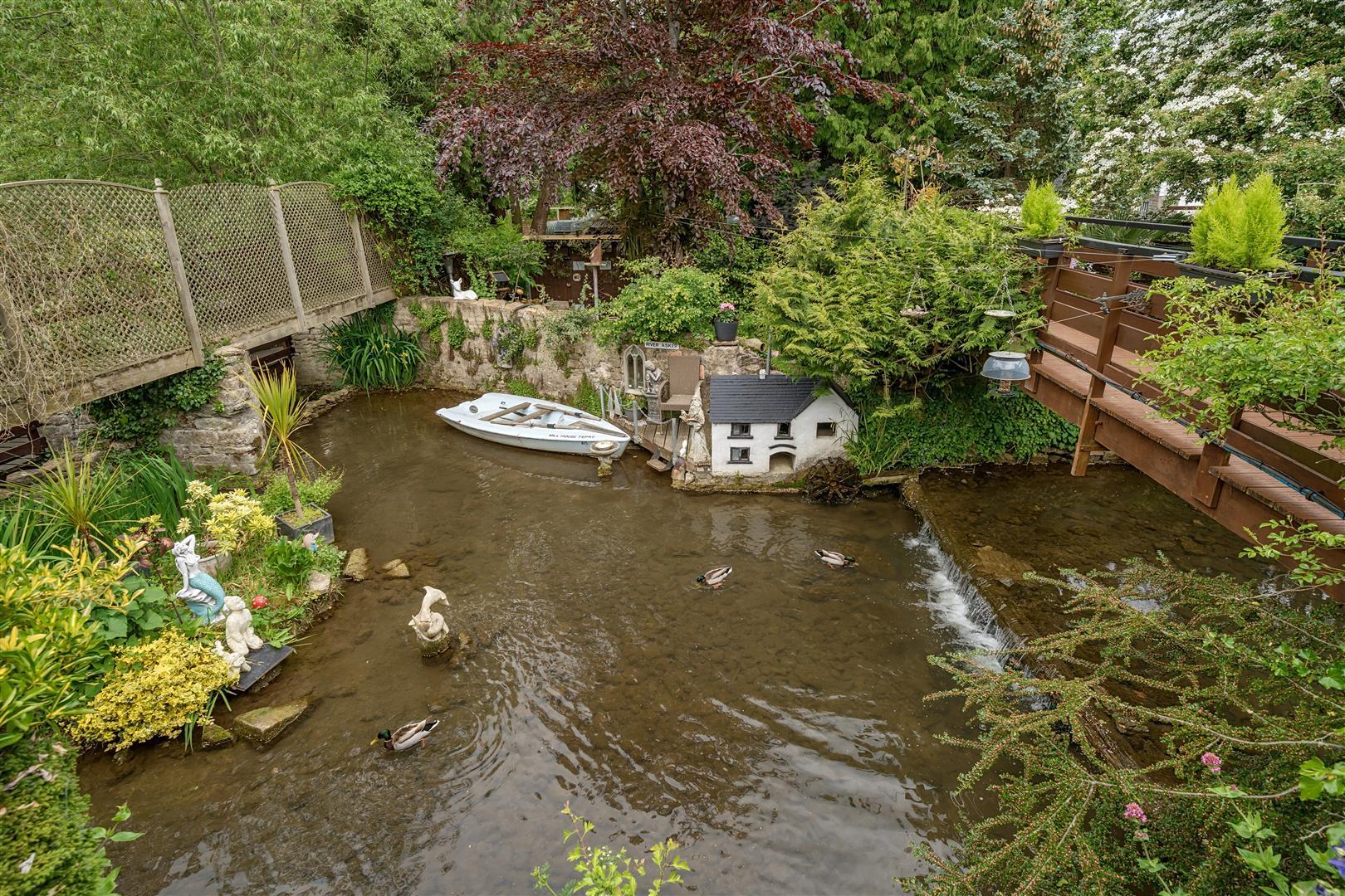 Property Image aa38c6cf-dd2e-4476-b730-e53baa035ce5