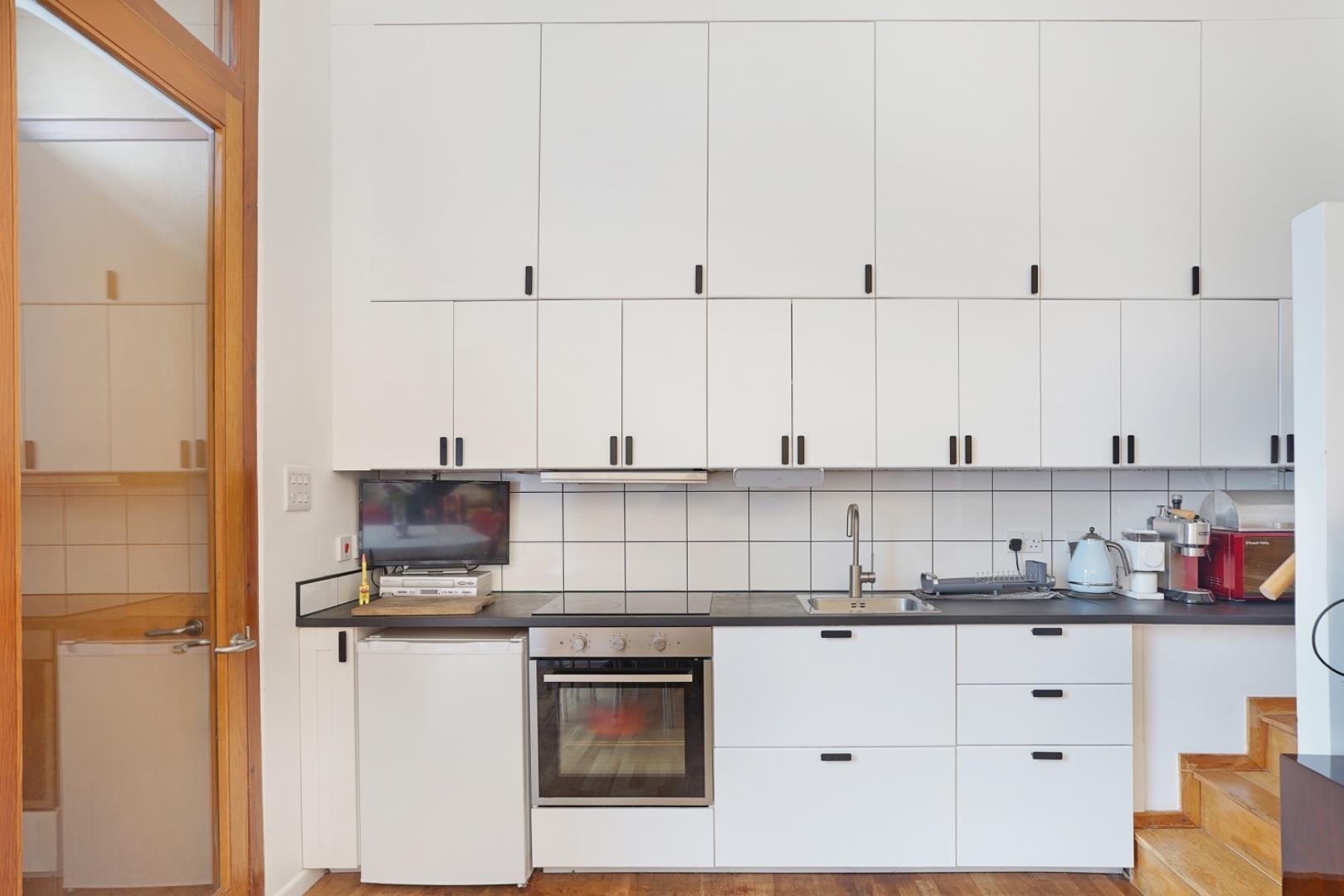 Property Image aa3cdeeb-879e-48ca-8f73-0a8c5e306f31