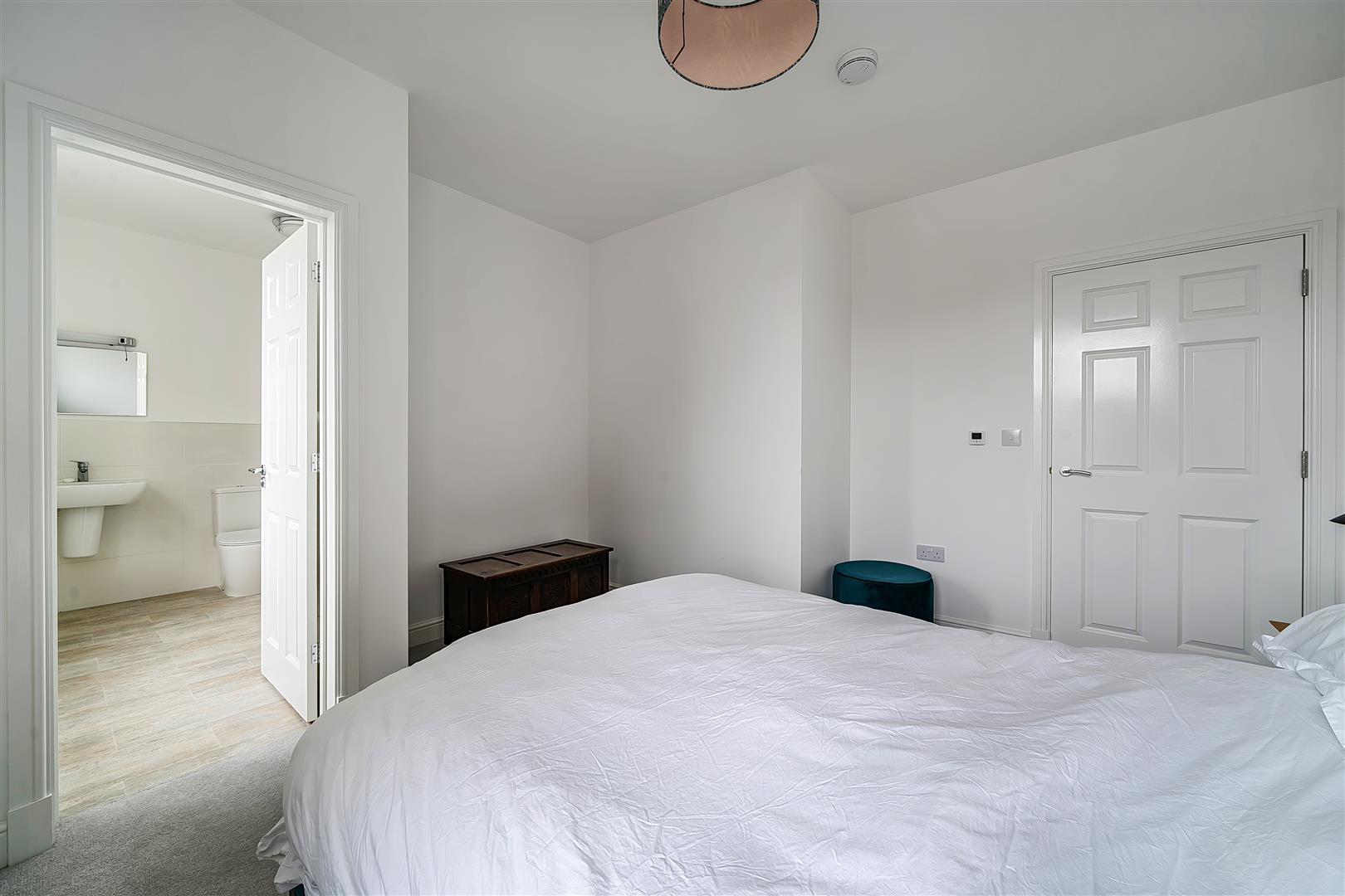 Property Image aa51afd8-095a-4a19-830d-637204bf18e2