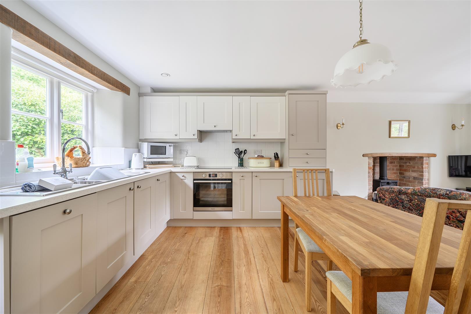 Property Image aa693c70-559c-4cc3-82b0-b58443cde800