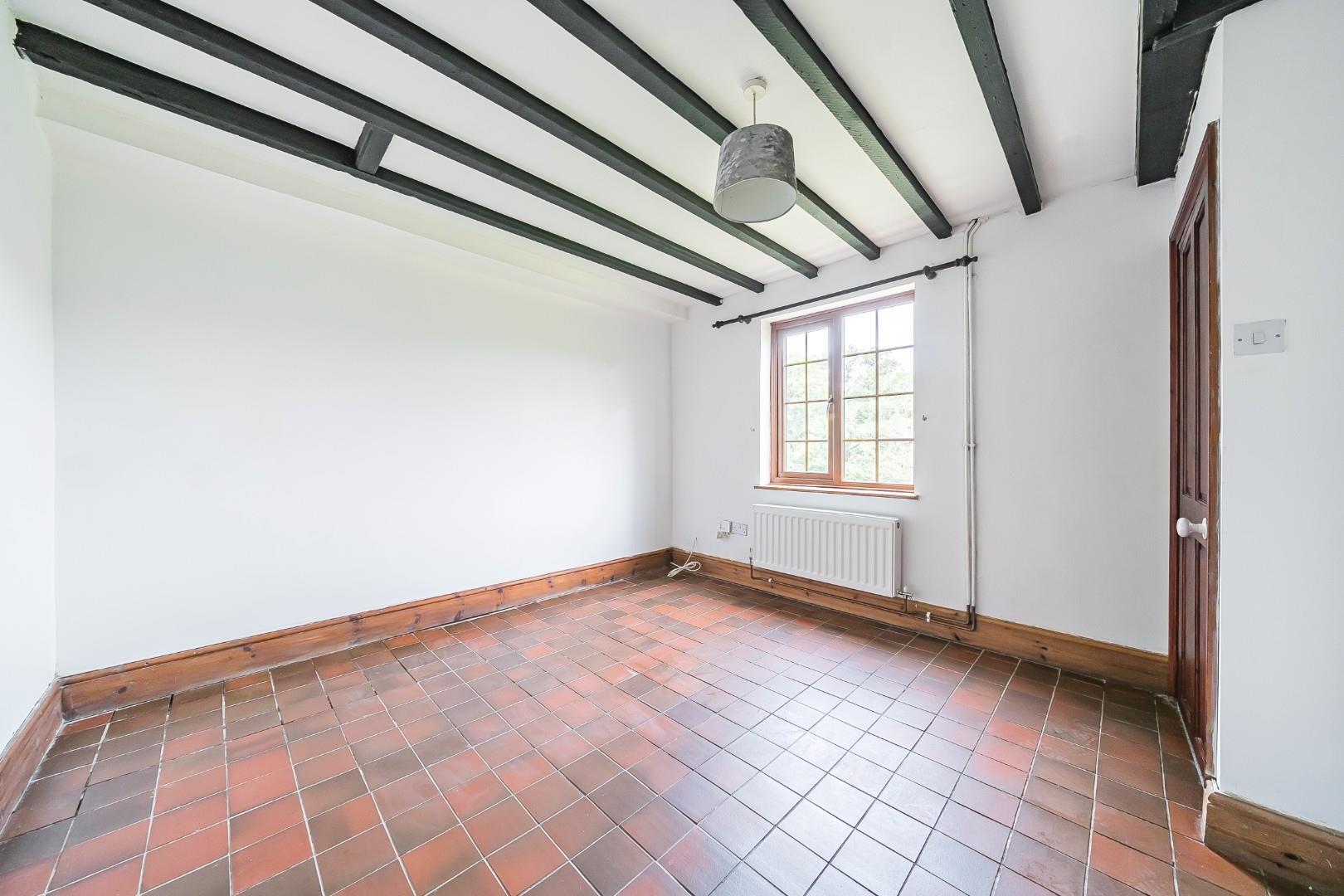 Property Image aa921fb5-8760-4d06-92e7-daaa06ecee59
