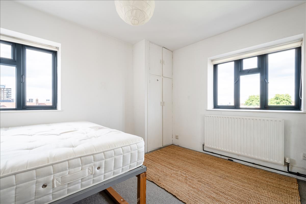 Property Image aa9b70eb-4ba1-472a-bccc-a845529df541