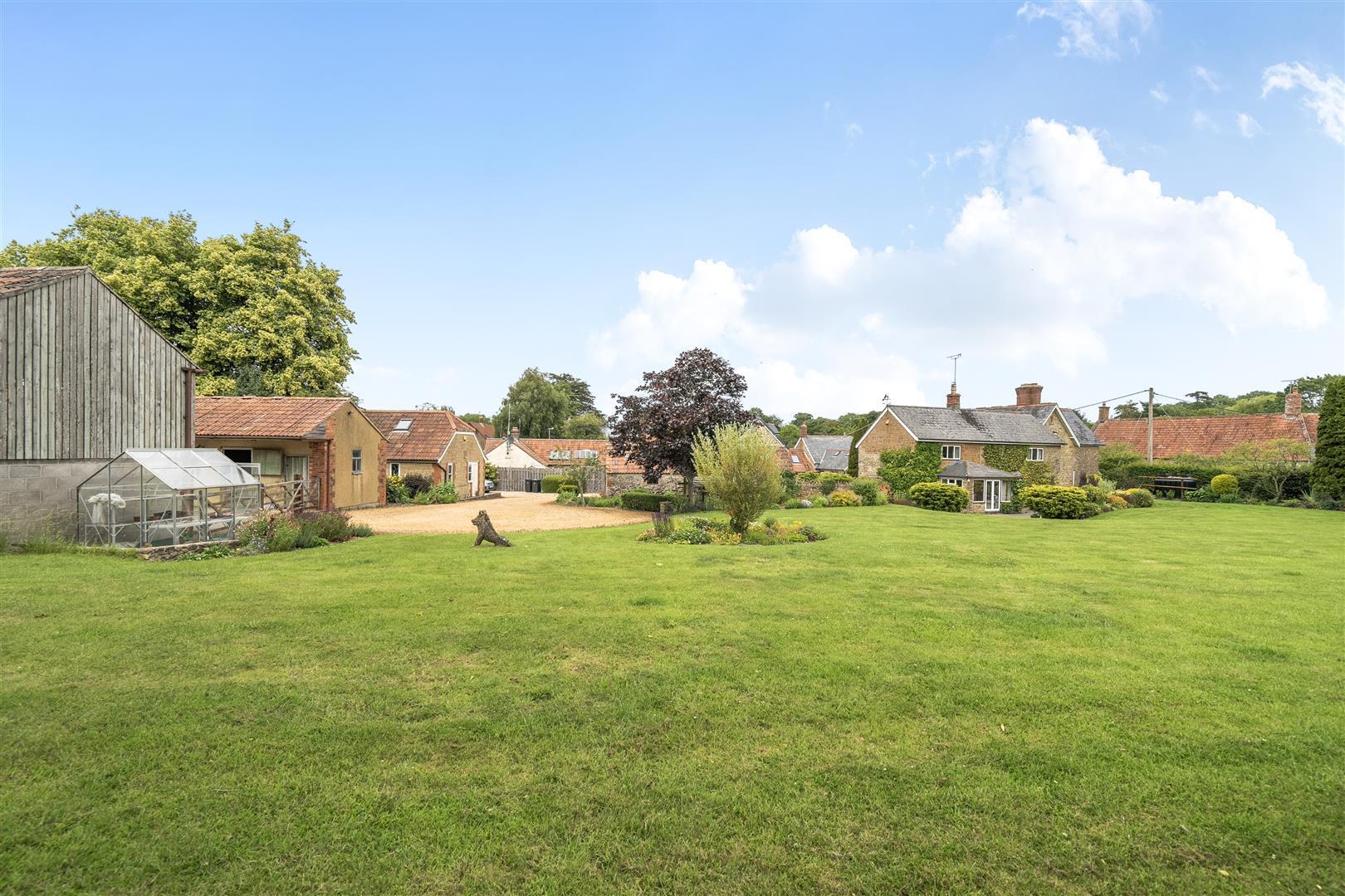 Property Image aab2f382-e104-4842-8c4c-43e39e641f62