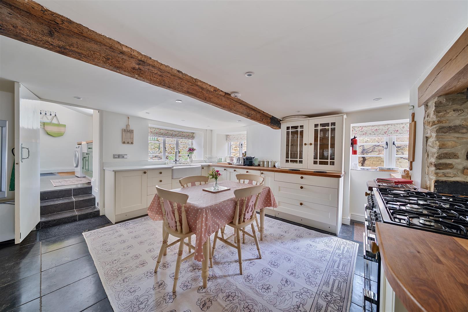 Property Image aab467ac-9bf4-4655-9060-1b23b993adaf