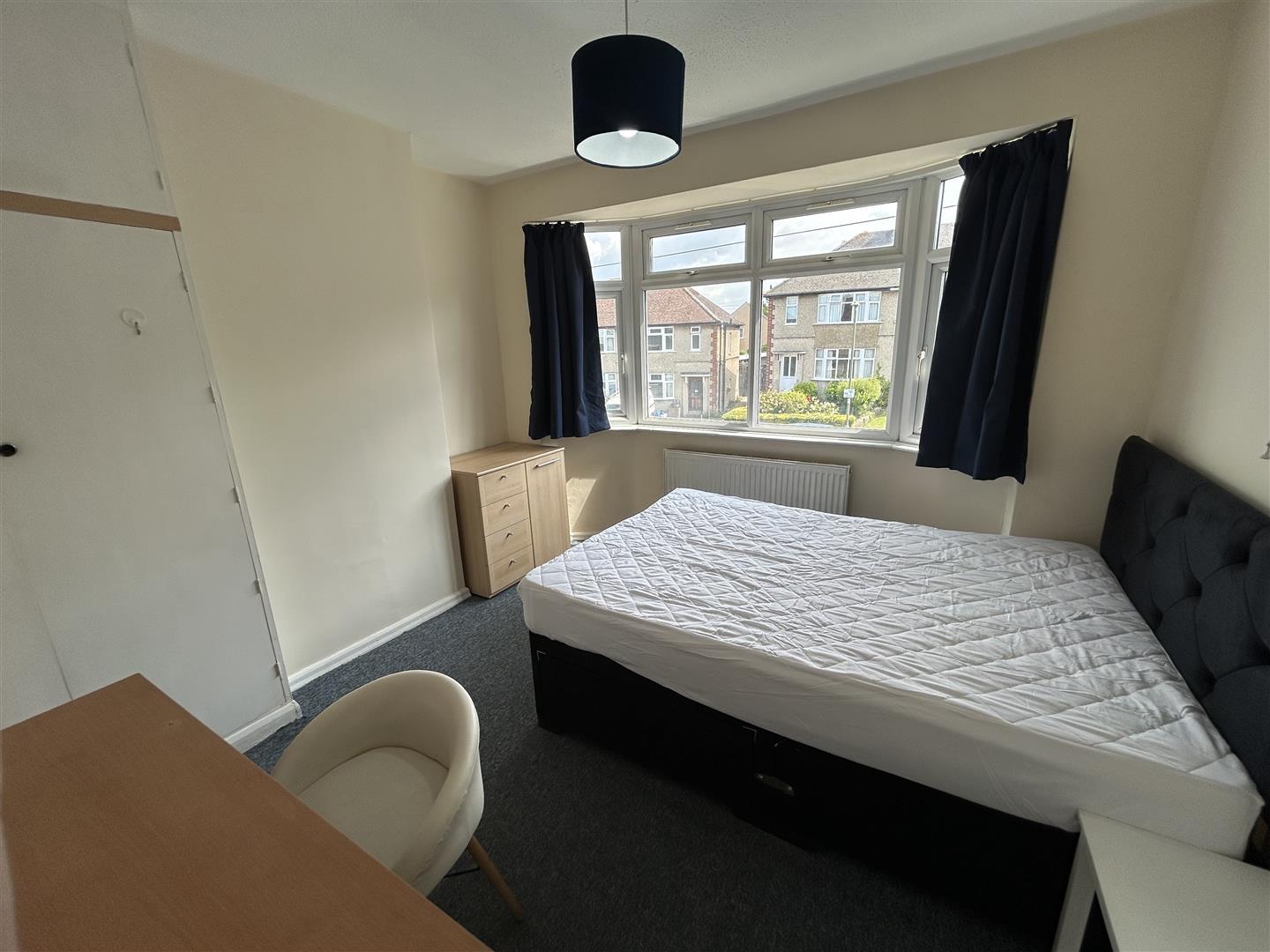 Property Image aad3adef-8a0b-4f82-b2c5-c1e352091be9