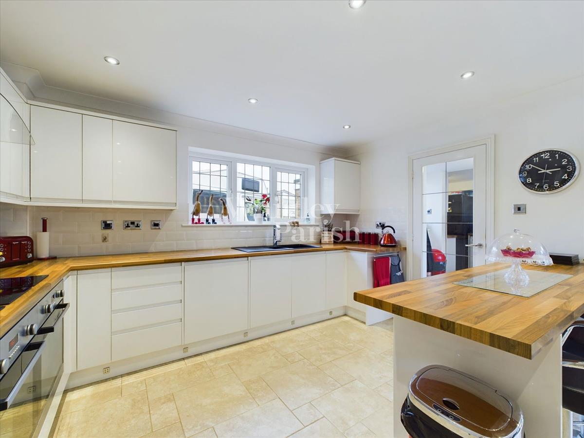 Property Image aae4bca2-00fd-4a14-b412-3f0326f562e8
